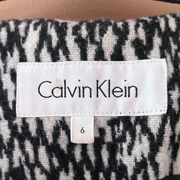 Calvin Klein medium length wool jacket with extra big neck - Size 6 - Picture 8 of 9